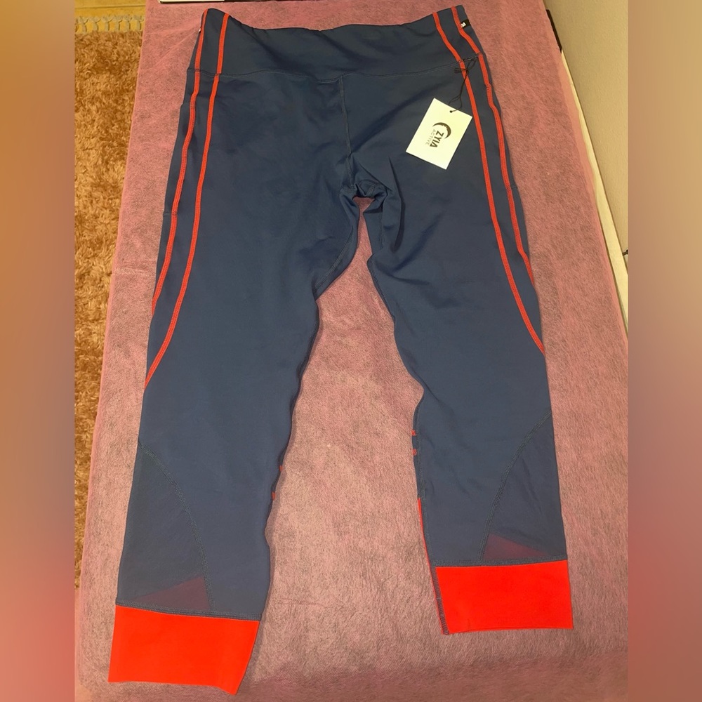 Zyia active scarlet on navy game day leggings 7/8 24”